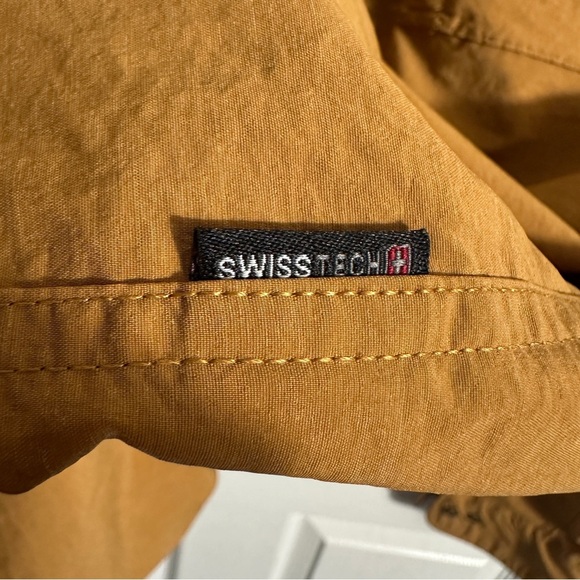 Swiss Tech sz L utility top, "copper penny", performance gear, button up - Picture 7 of 13